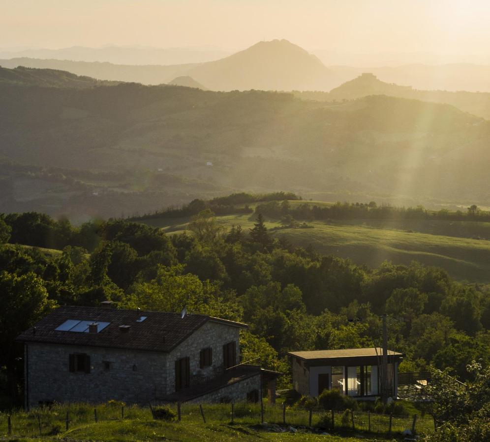 Fattoria Bio L'A Ceccoli Villa Sasso Feltrio ภายนอก รูปภาพ