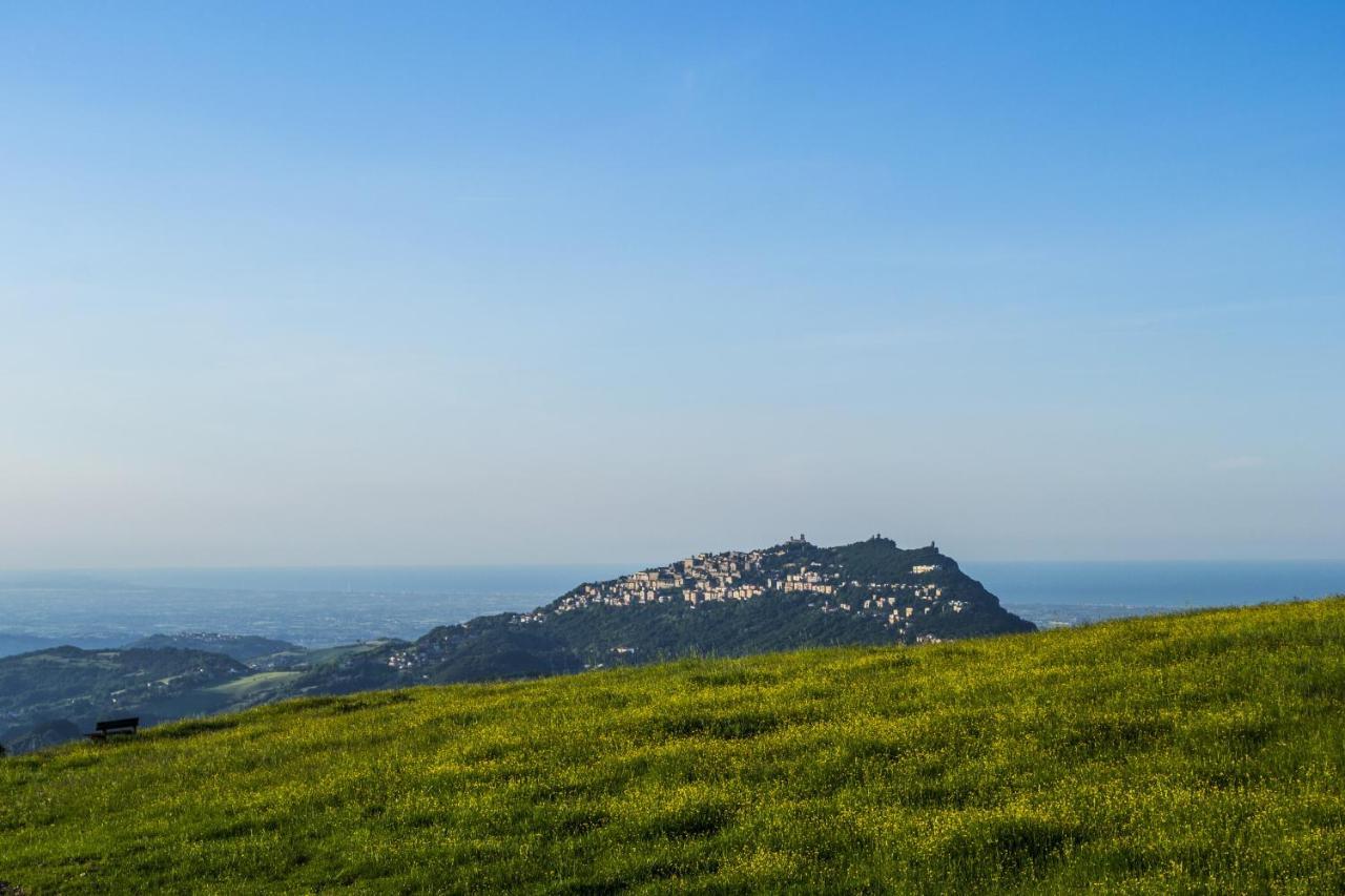 Fattoria Bio L'A Ceccoli Villa Sasso Feltrio ภายนอก รูปภาพ